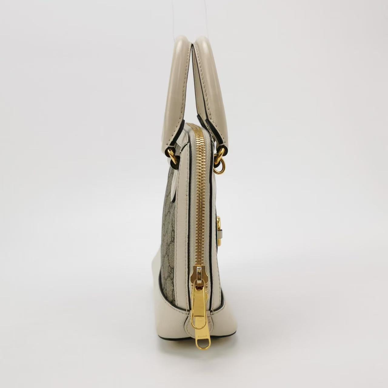 Gucci - 1955 Horsebit Top Handle Bag - GG Supreme canvas with leather trim - Beige and white with gold-tone hardware - (mini)