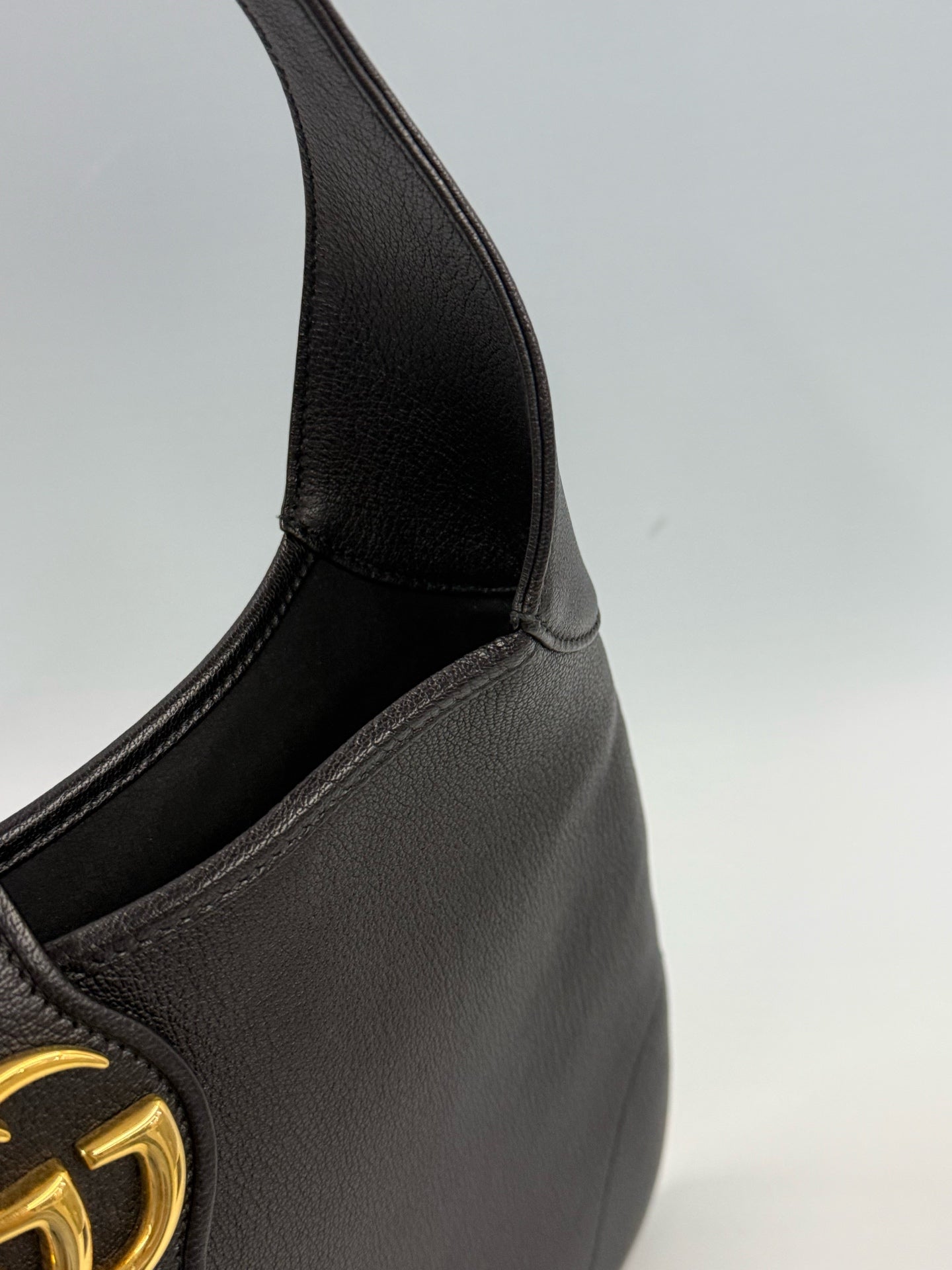 Gucci - Aphrodite - Leather - Black - (Medium)