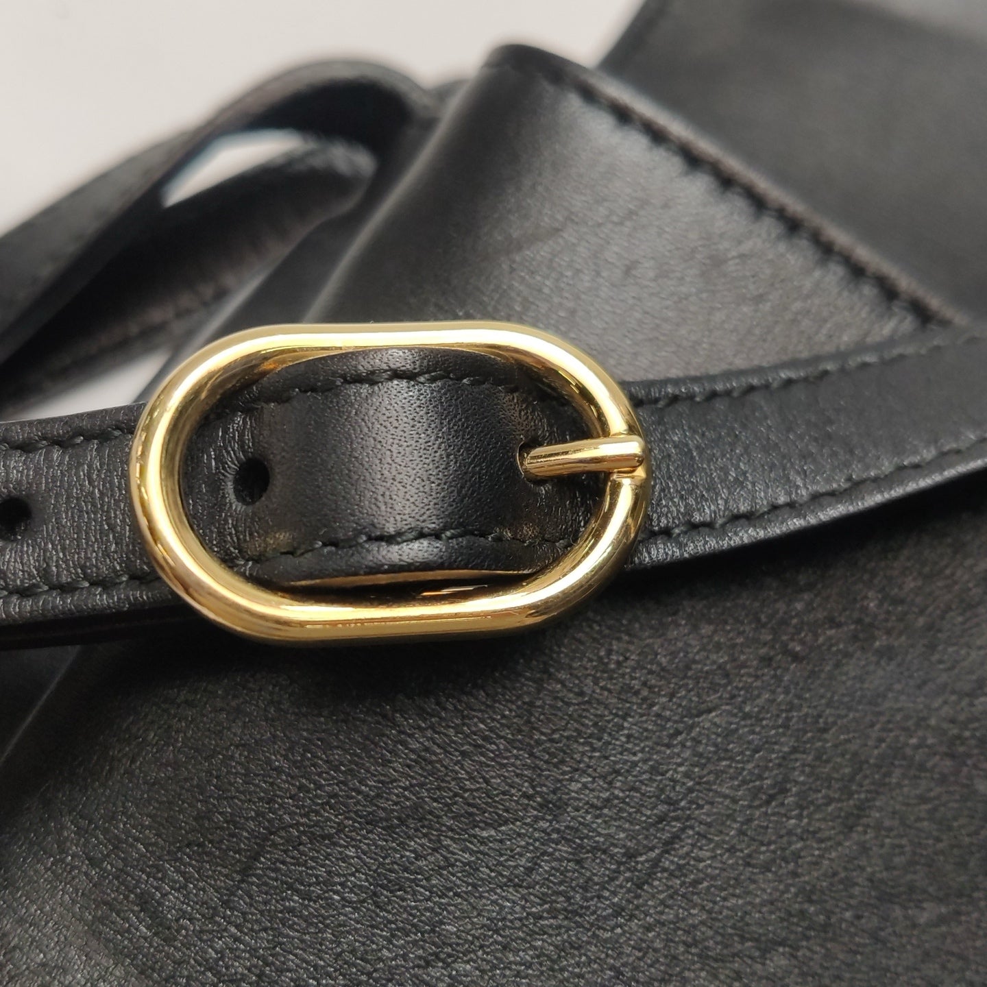 Gucci - Arli - Leather - Black - (Small)