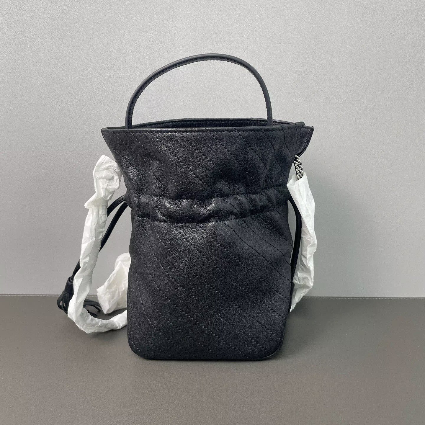 Gucci - Blondie Drawstring Bucket Bag - Leather - Black - (mini)
