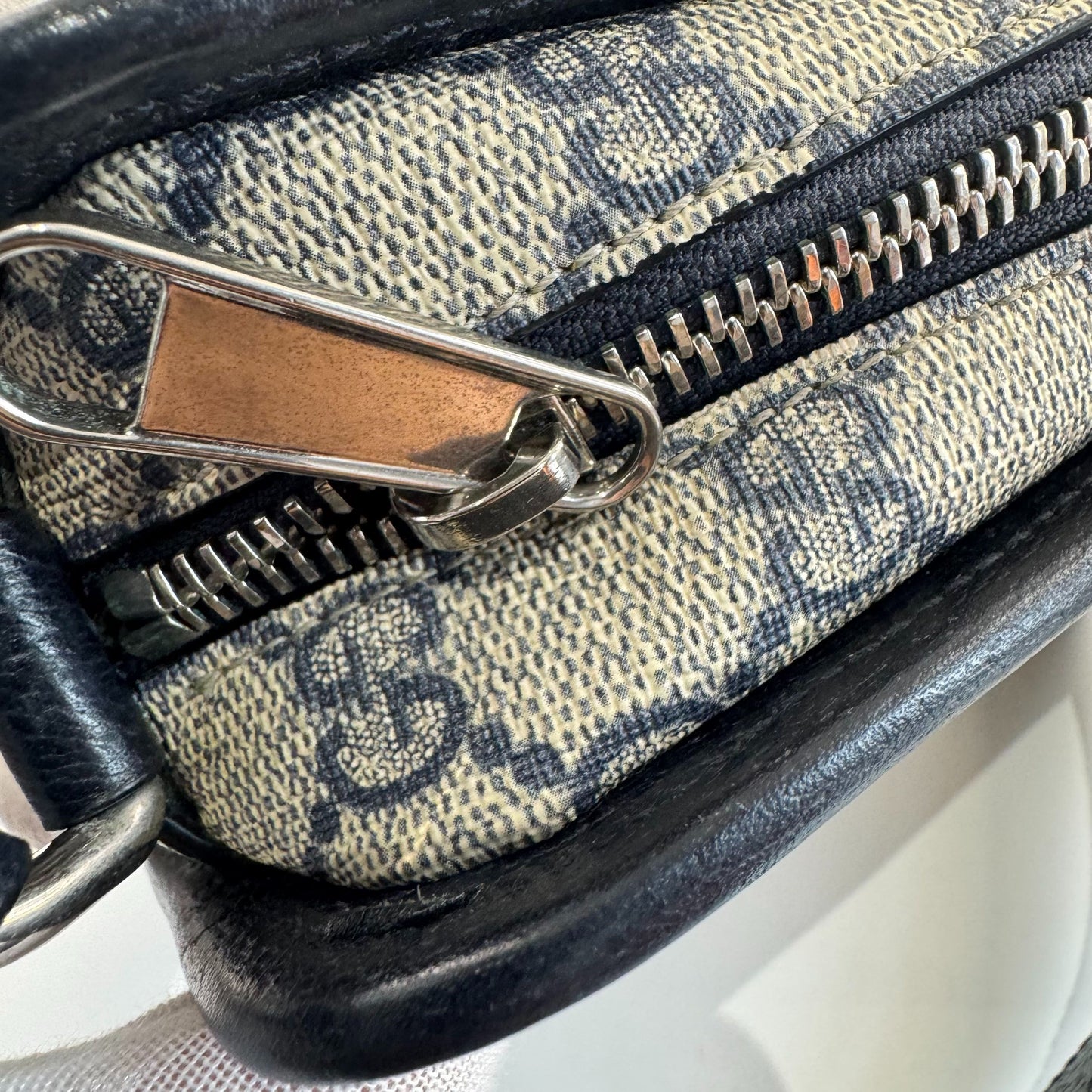 Gucci - Camera Bag - Synthetic - Black