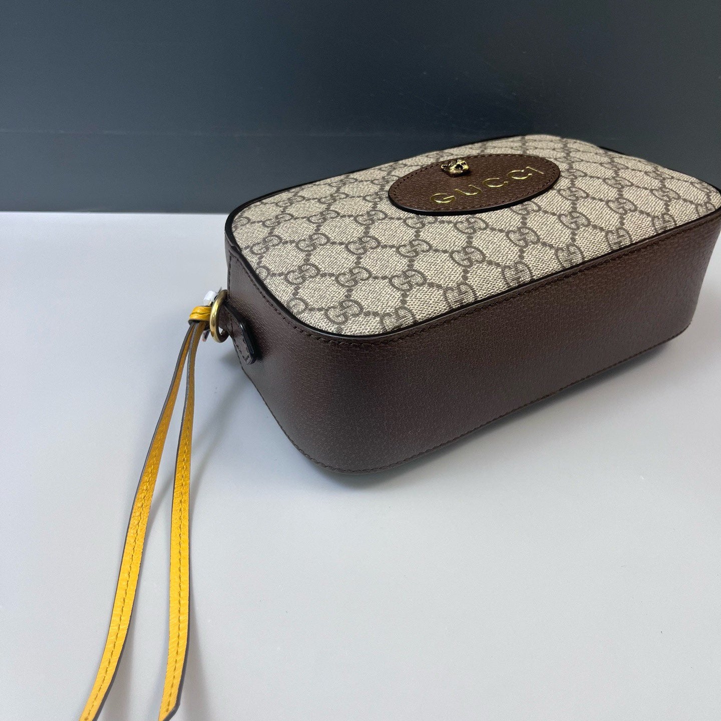 Gucci - Camera Bag - GG Supreme canvas with leather trim - Brown - (Small)