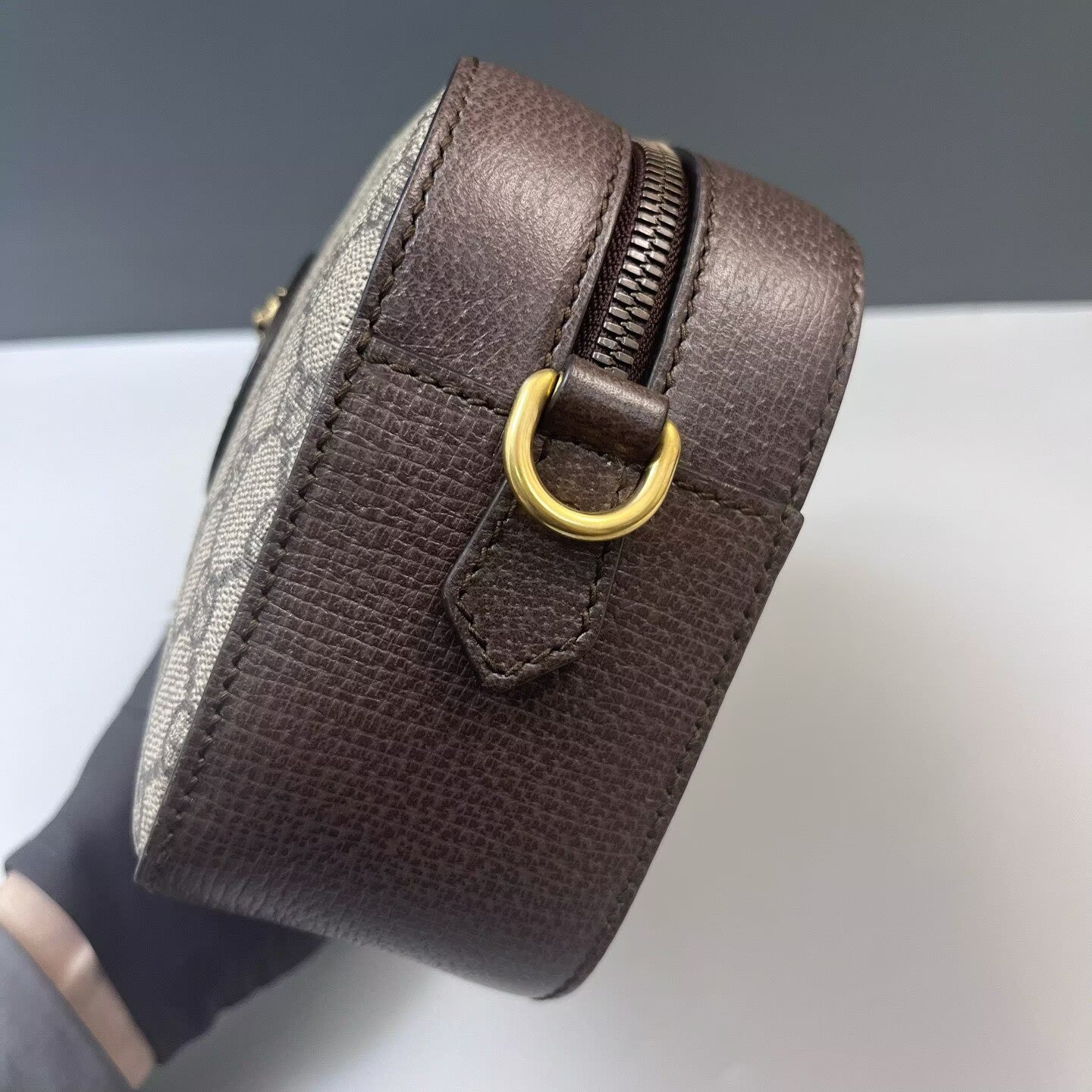 Gucci - Camera Bag - GG Supreme canvas with leather trim - Brown - (Small)