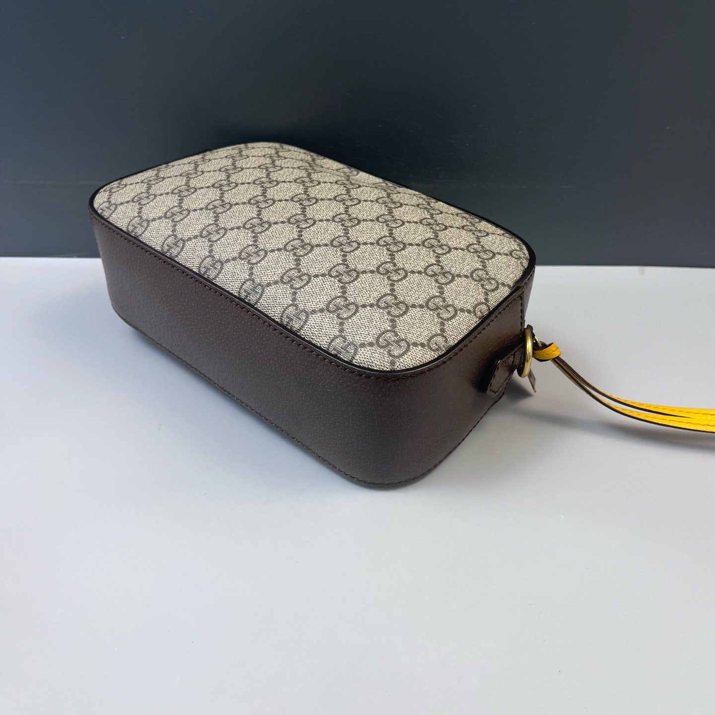 Gucci - Camera Bag - GG Supreme canvas with leather trim - Brown - (Small)