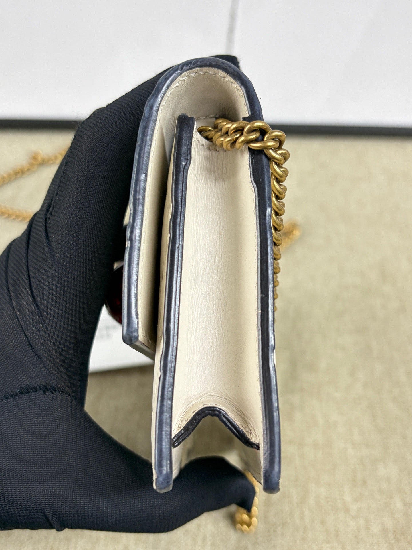 Gucci - Cherry Wallet on Chain - Leather - White - (mini)