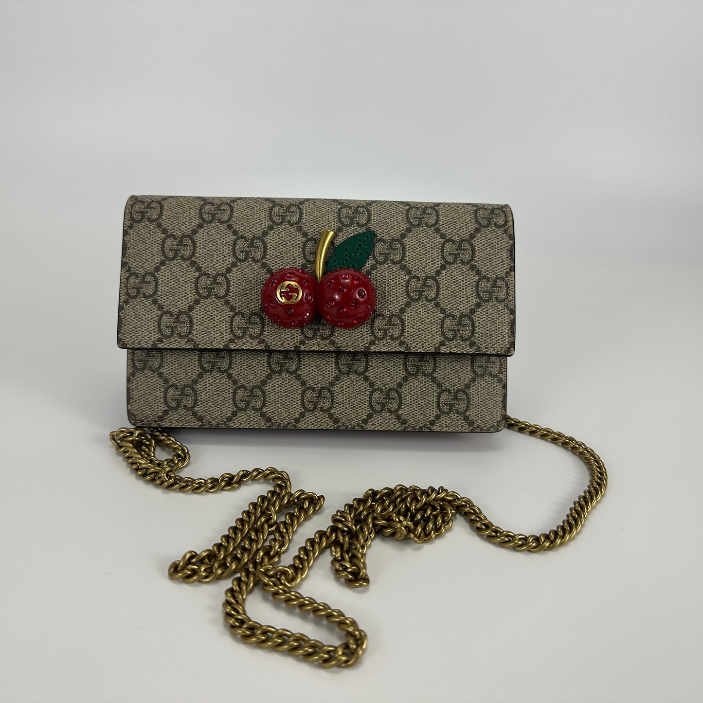 Gucci - Cherry WOC - GG Supreme canvas with leather trim - Beige and Ebony with Red accents - (mini)