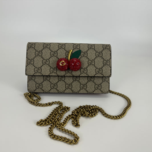 Gucci - Cherry WOC - GG Supreme canvas with leather trim - Beige and Ebony with Red accents - (mini)