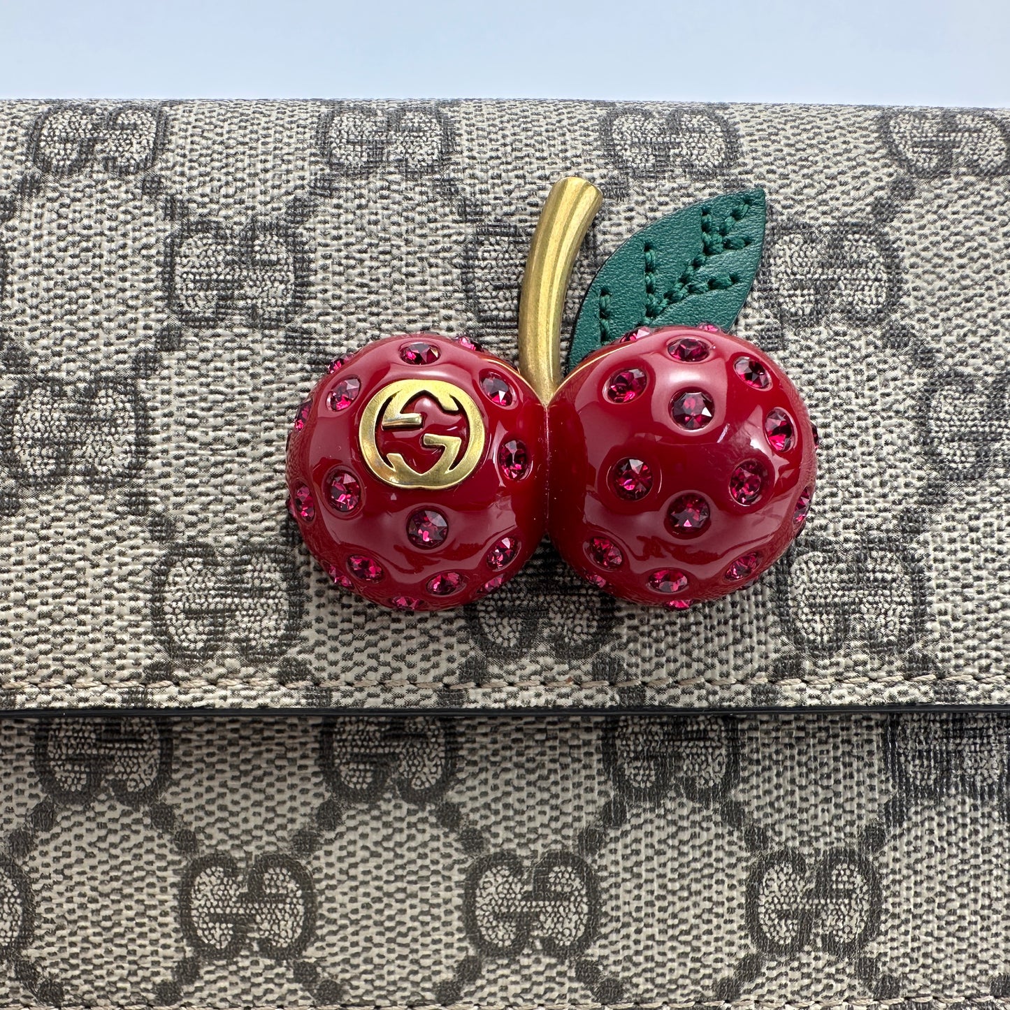 Gucci - Cherry WOC - GG Supreme canvas with leather trim - Beige and Ebony with Red accents - (mini)