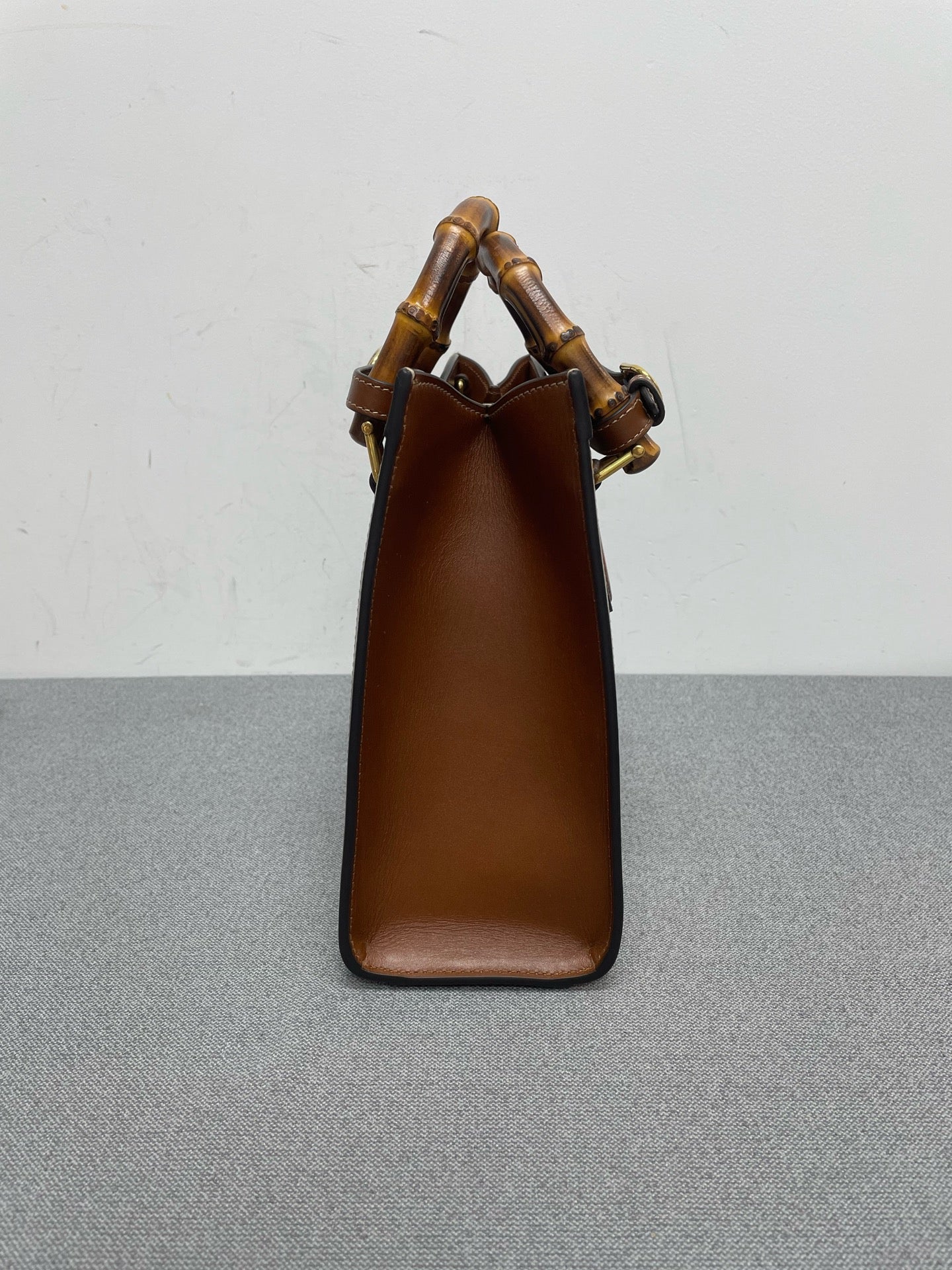 Gucci - Diana - Leather - Brown - (small)