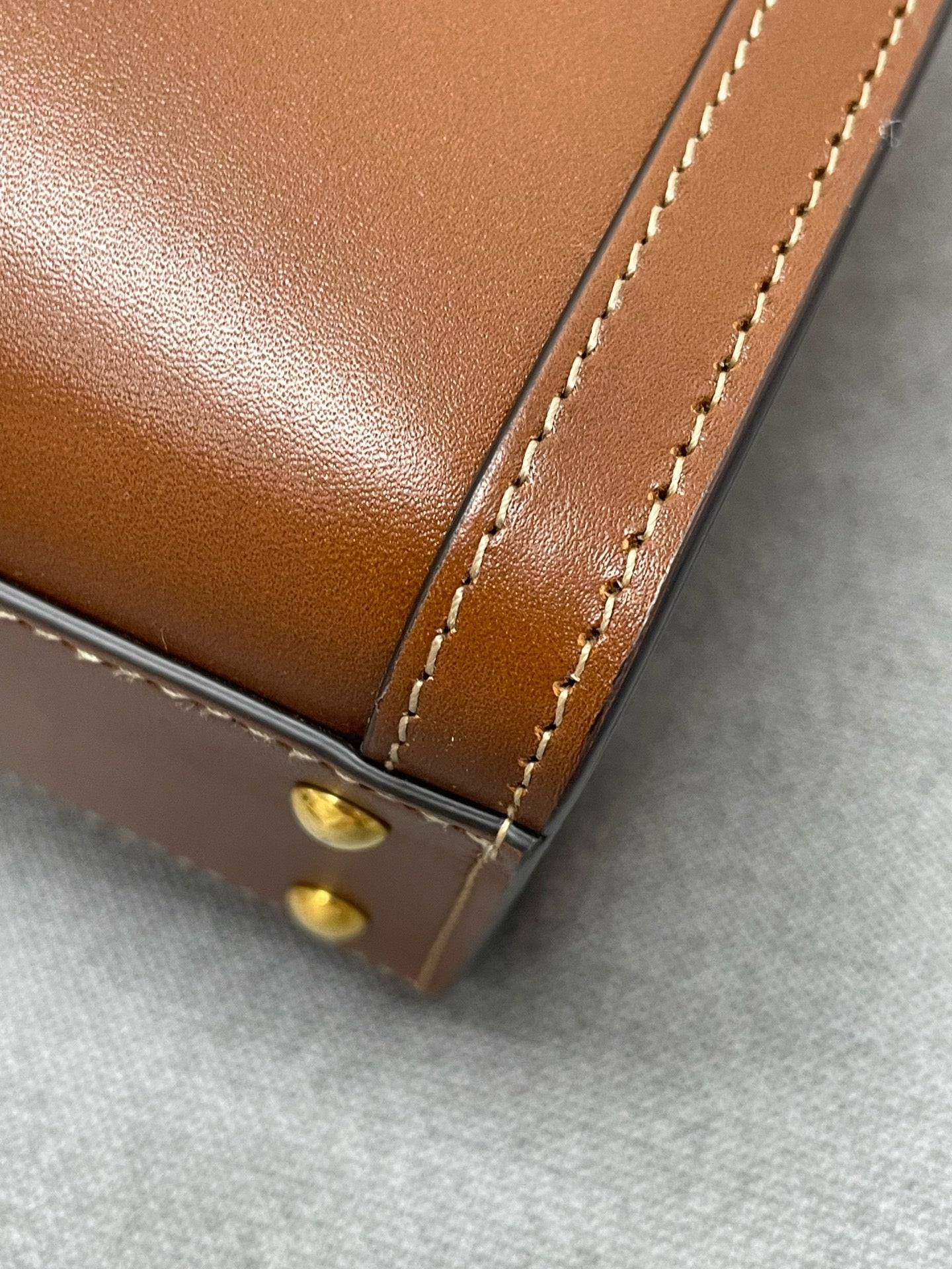 Gucci - Diana - Leather - Brown - (small)
