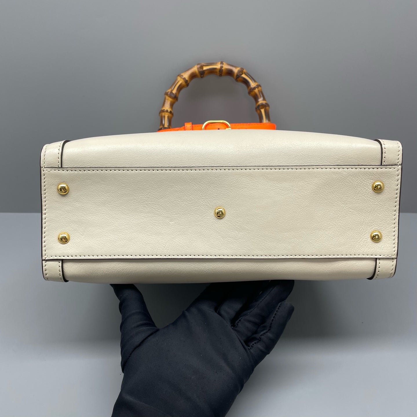 Gucci - Diana - Leather - White - (small)