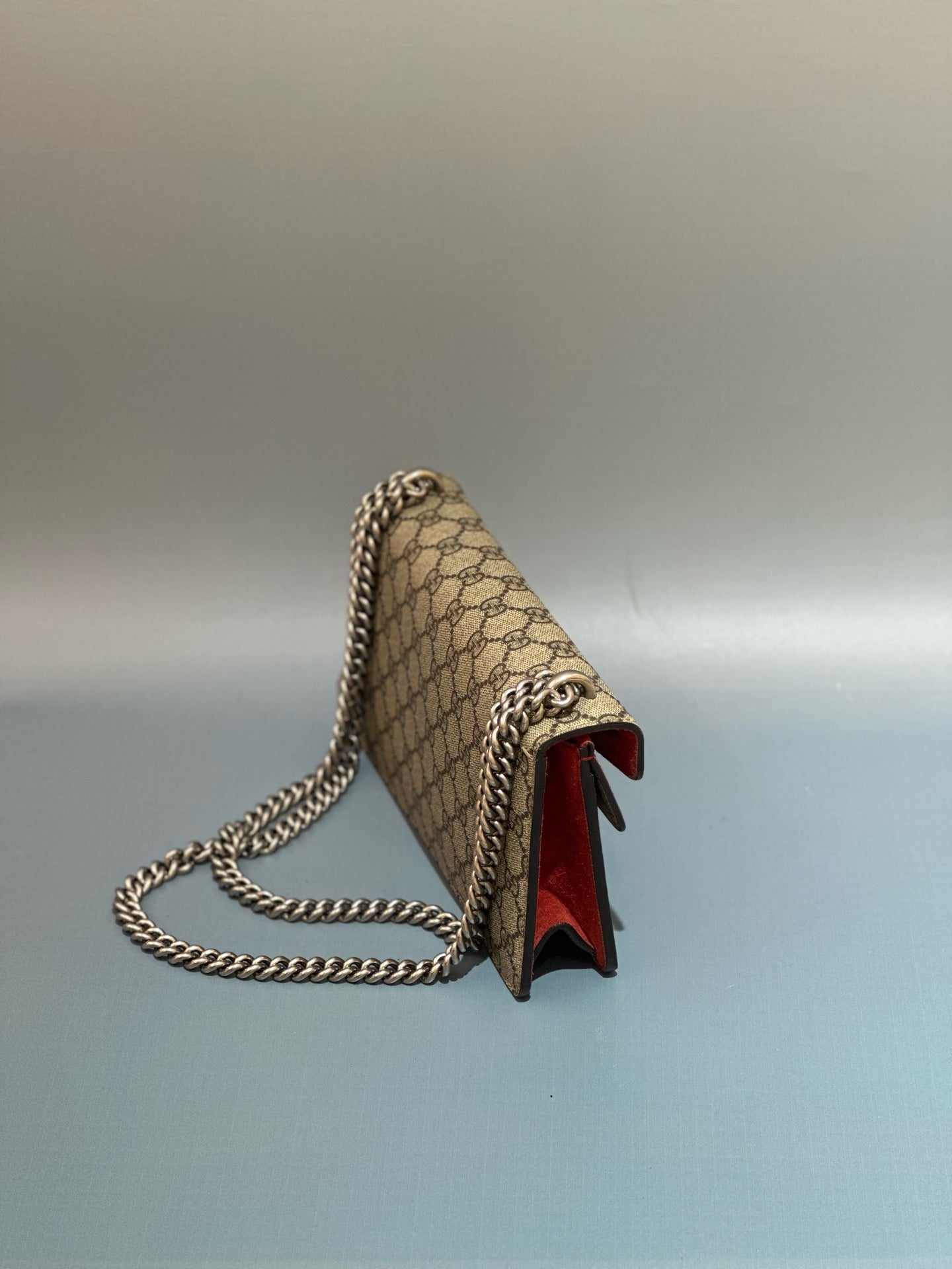 Gucci - Dionysus Red Crystal Buckle - GG Supreme canvas and suede - Beige with Red accents - (Small)