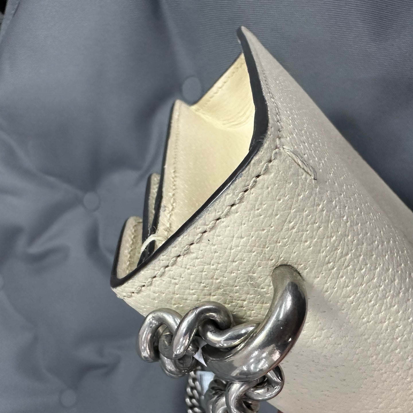 Gucci - Dionysus Small - Grained leather - White - (small)