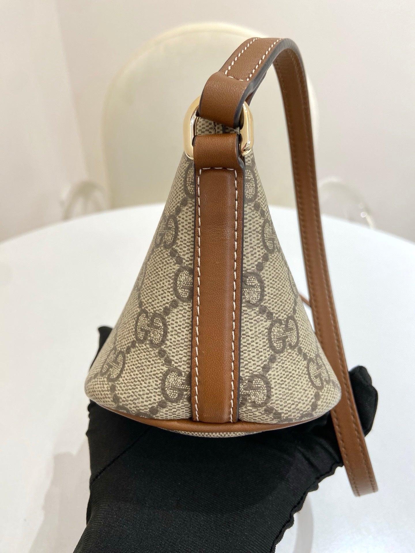 Gucci - Emblem - Leather - Brown - (small)