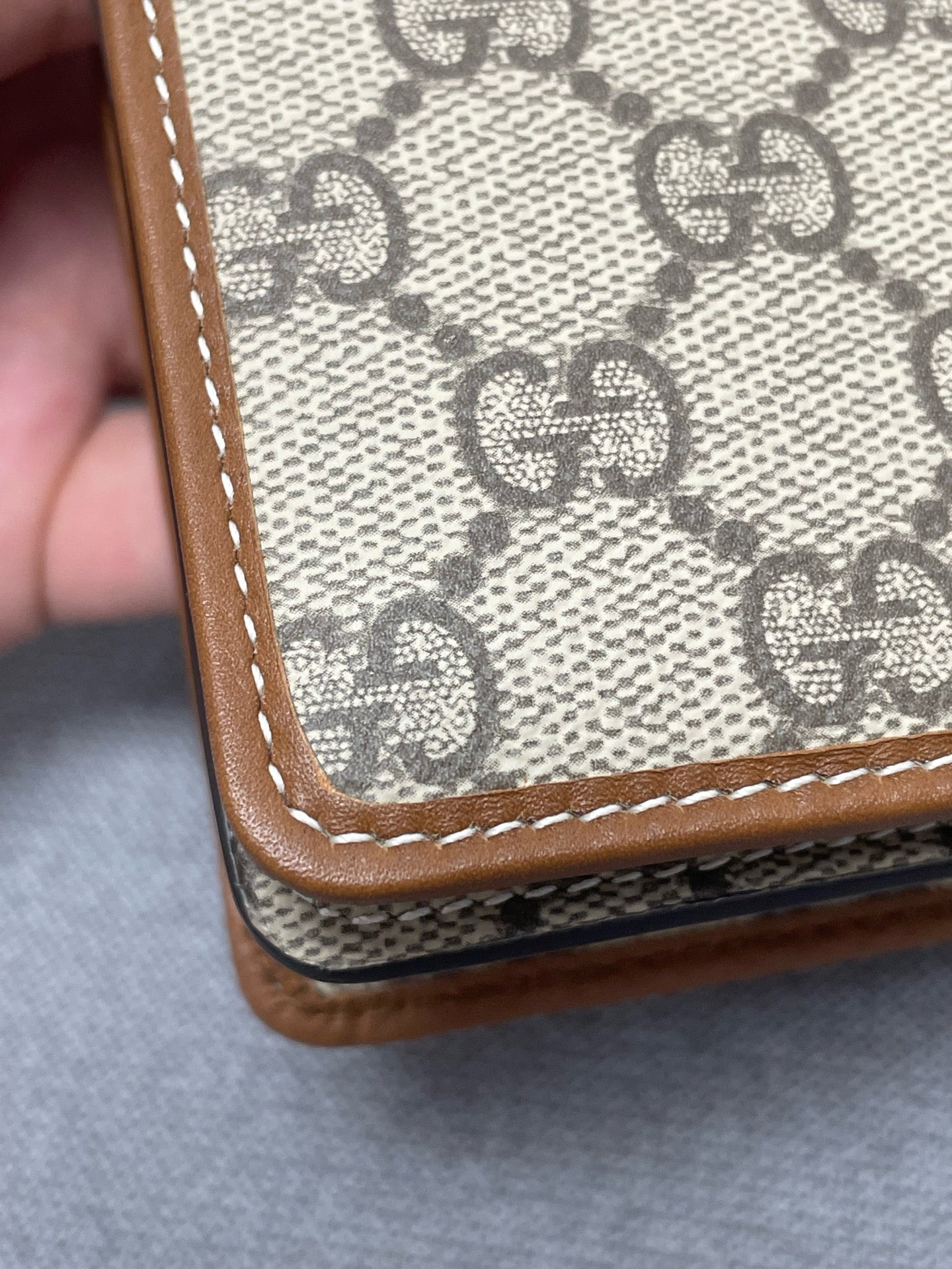 Gucci - Emblem - Synthetic - Beige - (mini)