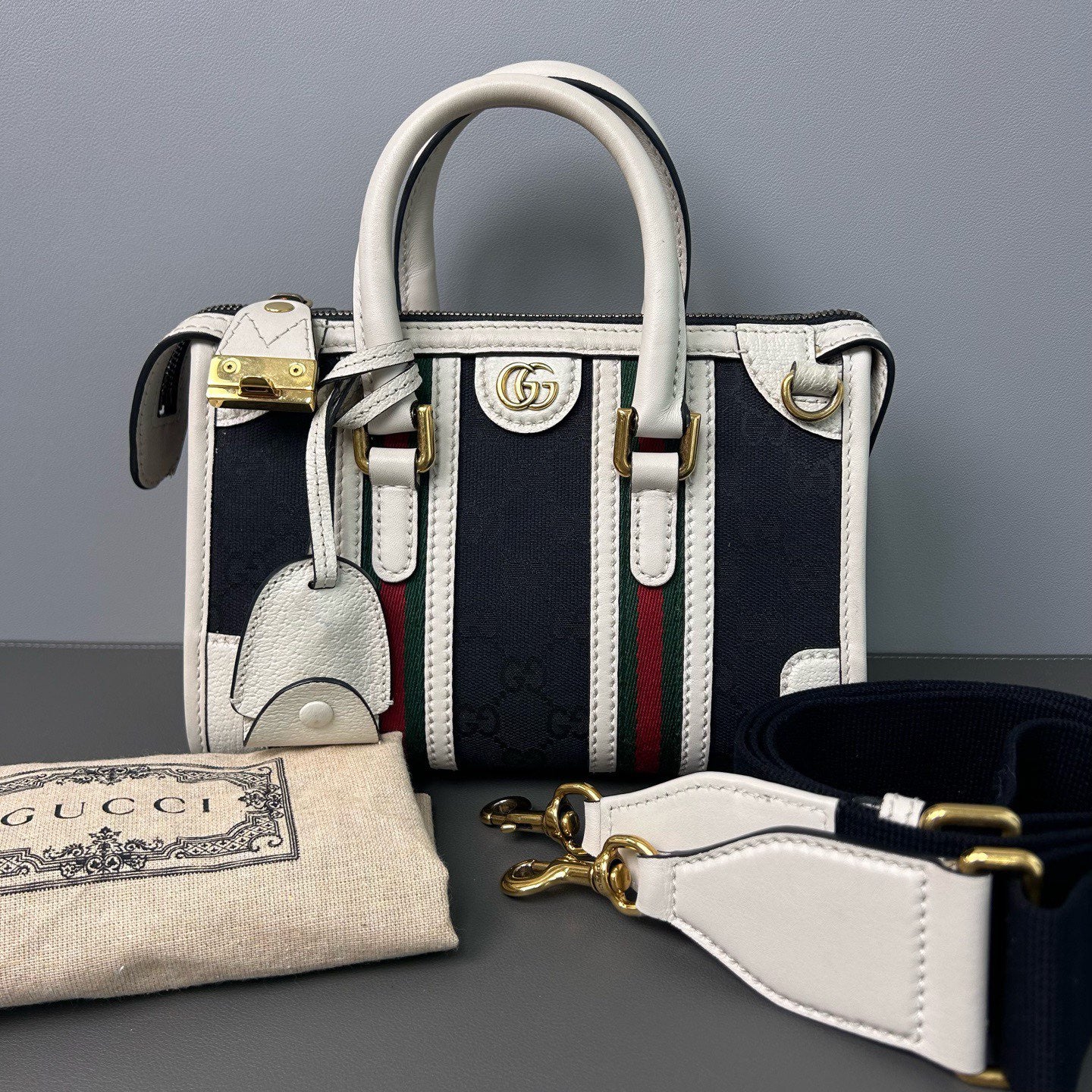Gucci - Exquisite - Canvas and leather - Black and white - (mini)