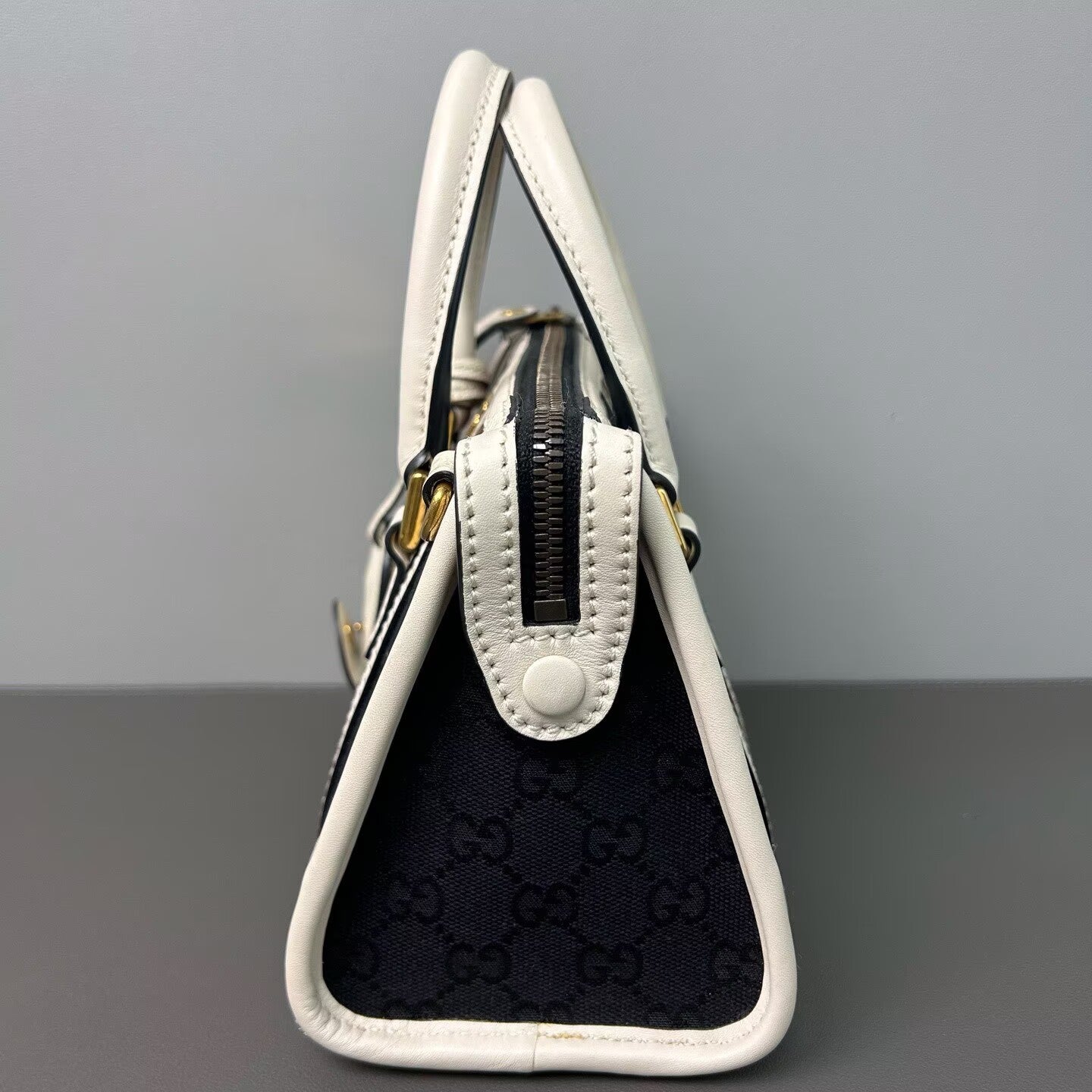 Gucci - Exquisite - Canvas and leather - Black and white - (mini)