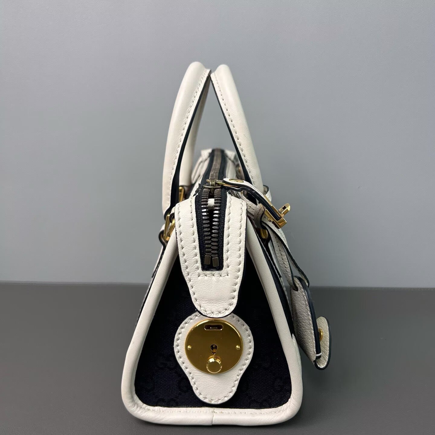 Gucci - Exquisite - Canvas and leather - Black and white - (mini)