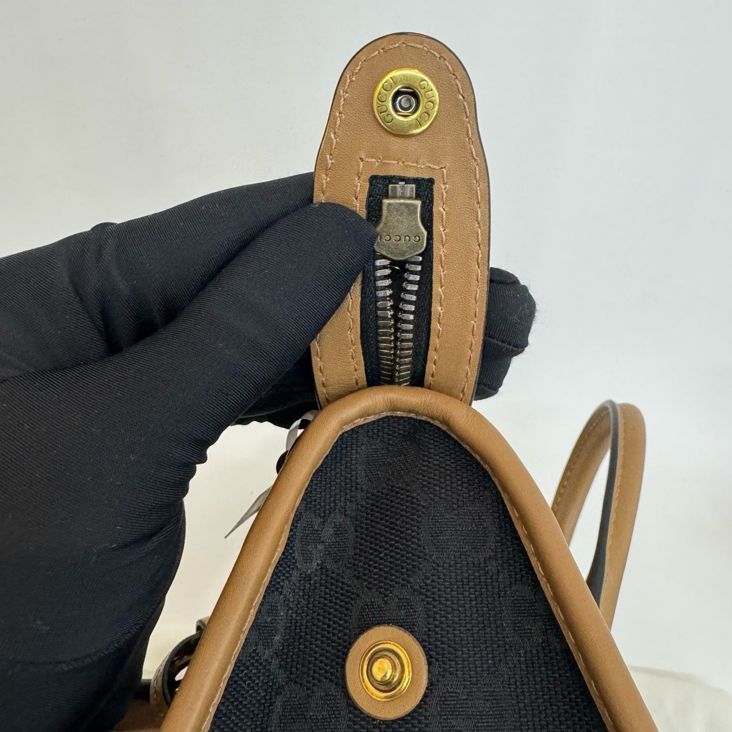 Gucci - Exquisite Top Handle Bag - GG jacquard canvas and leather - Black and Brown - (small)