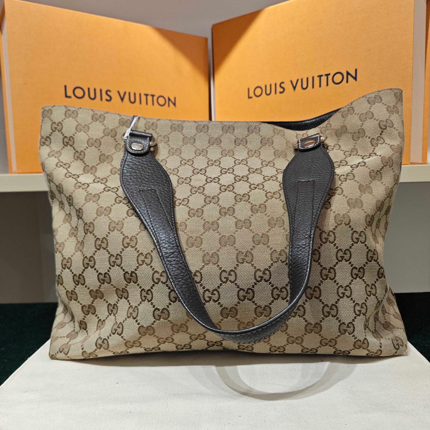 Gucci - GG Canvas Tote Bag - GG Monogram canvas and dark brown leather - Beige - (Medium)