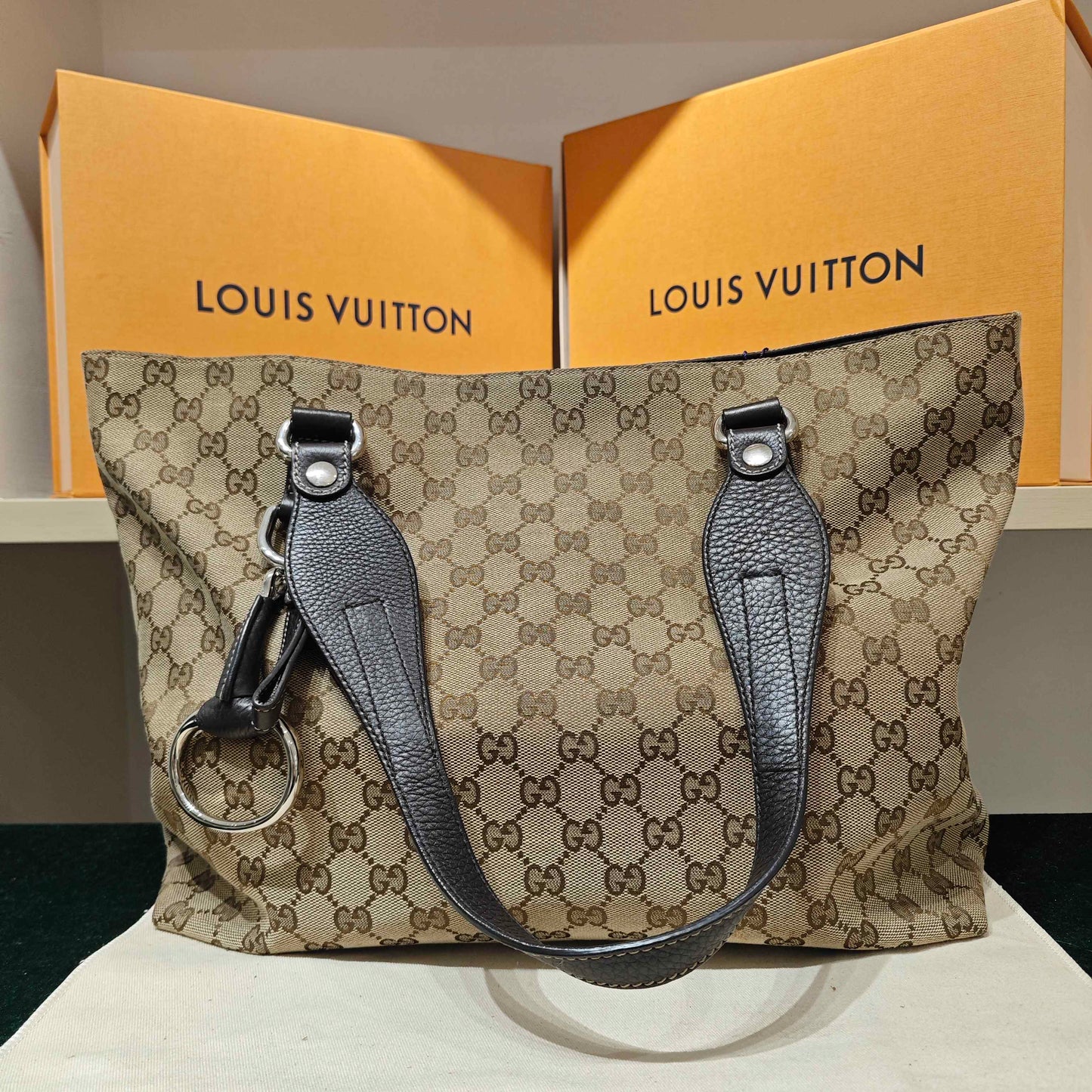 Gucci - GG Canvas Tote Bag - GG Monogram canvas and dark brown leather - Beige - (Medium)