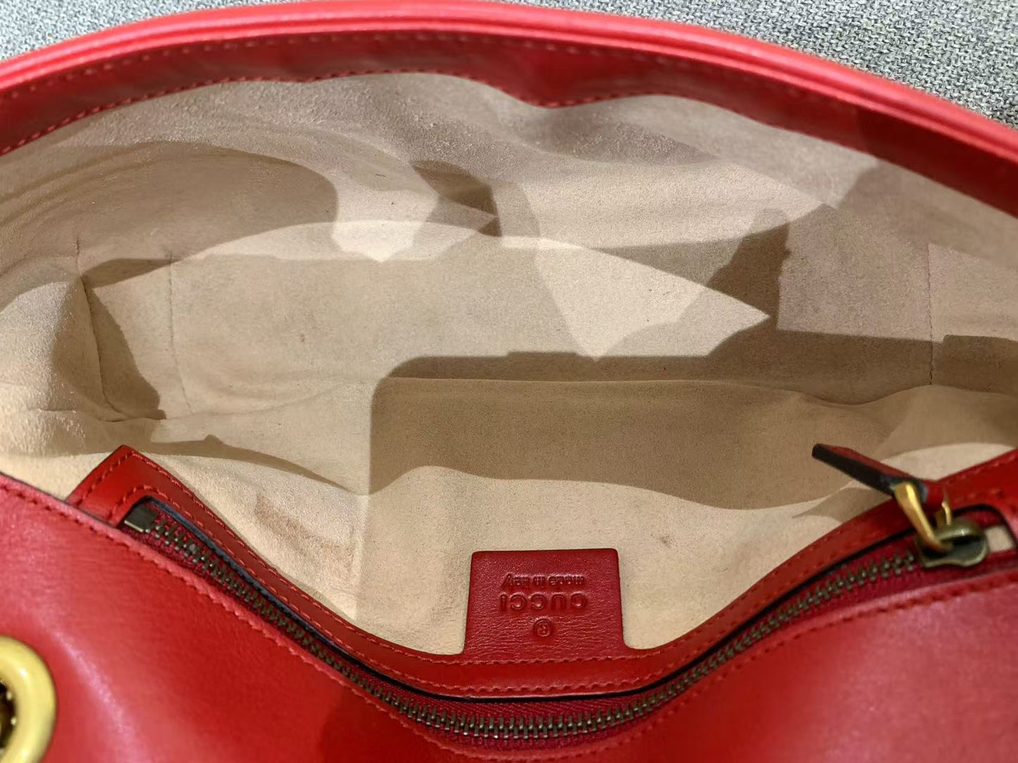 Gucci - GG Marmont 26 - Matelassé leather - Red with Gold-Tone Hardware - (Small)