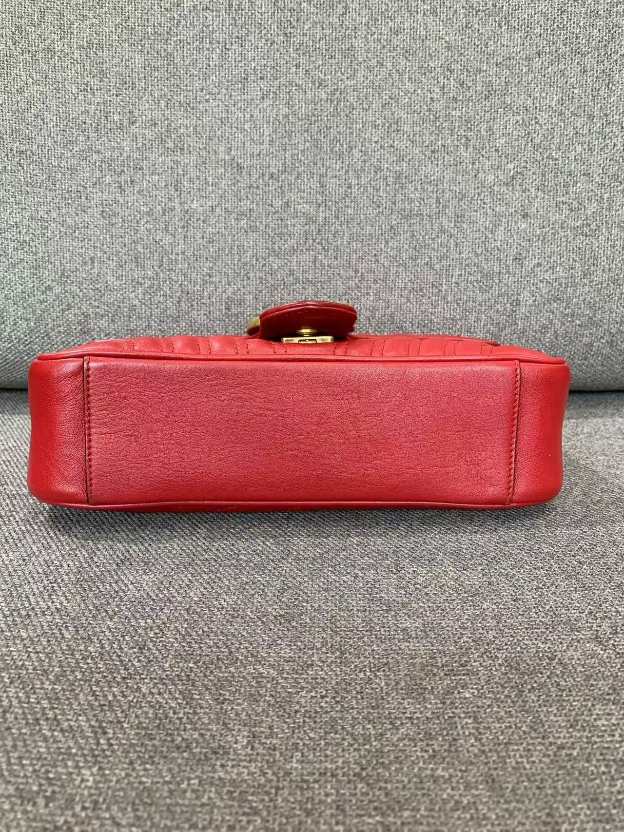Gucci - GG Marmont 26 - Matelassé leather - Red with Gold-Tone Hardware - (Small)