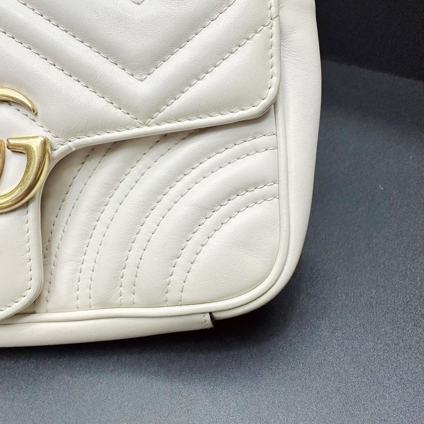 Gucci - GG Marmont Flap Bag - Leather - White - (mini)