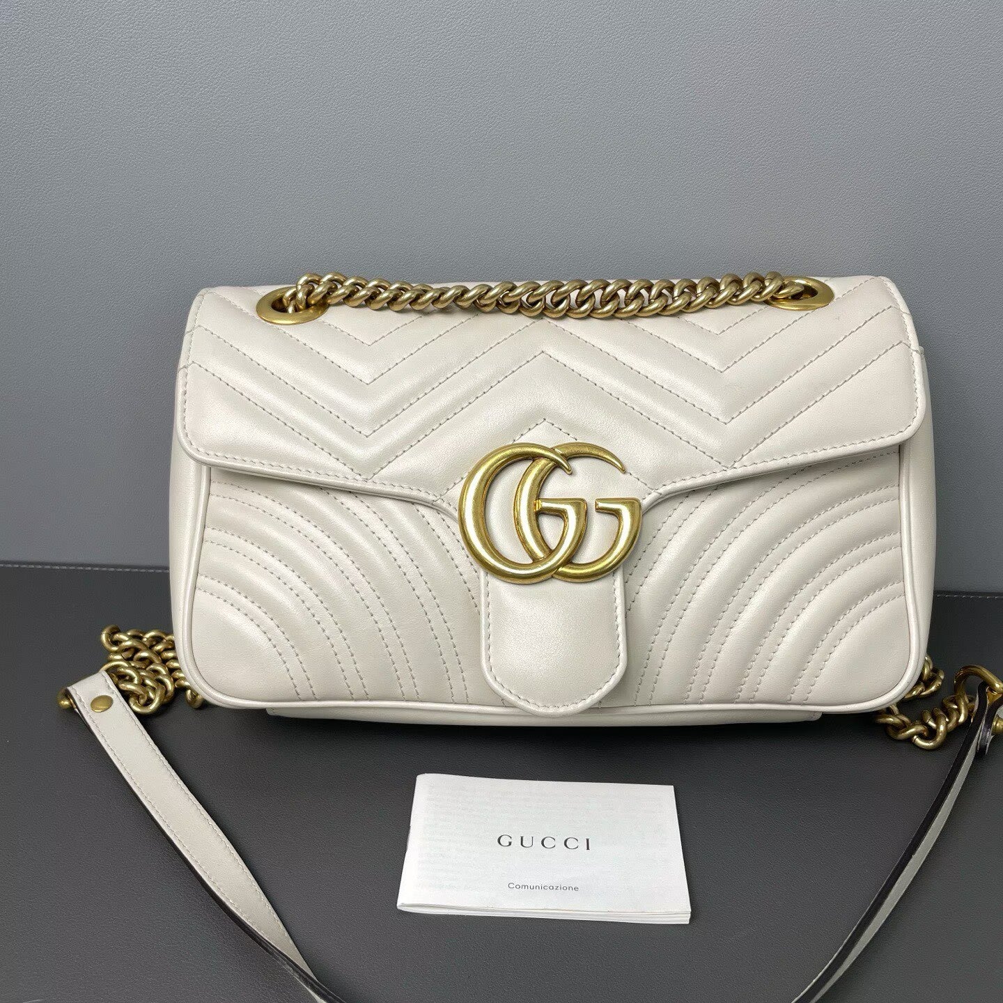 Gucci - GG Marmont - Leather - Off-white with Gold-Tone Hardware - (medium)