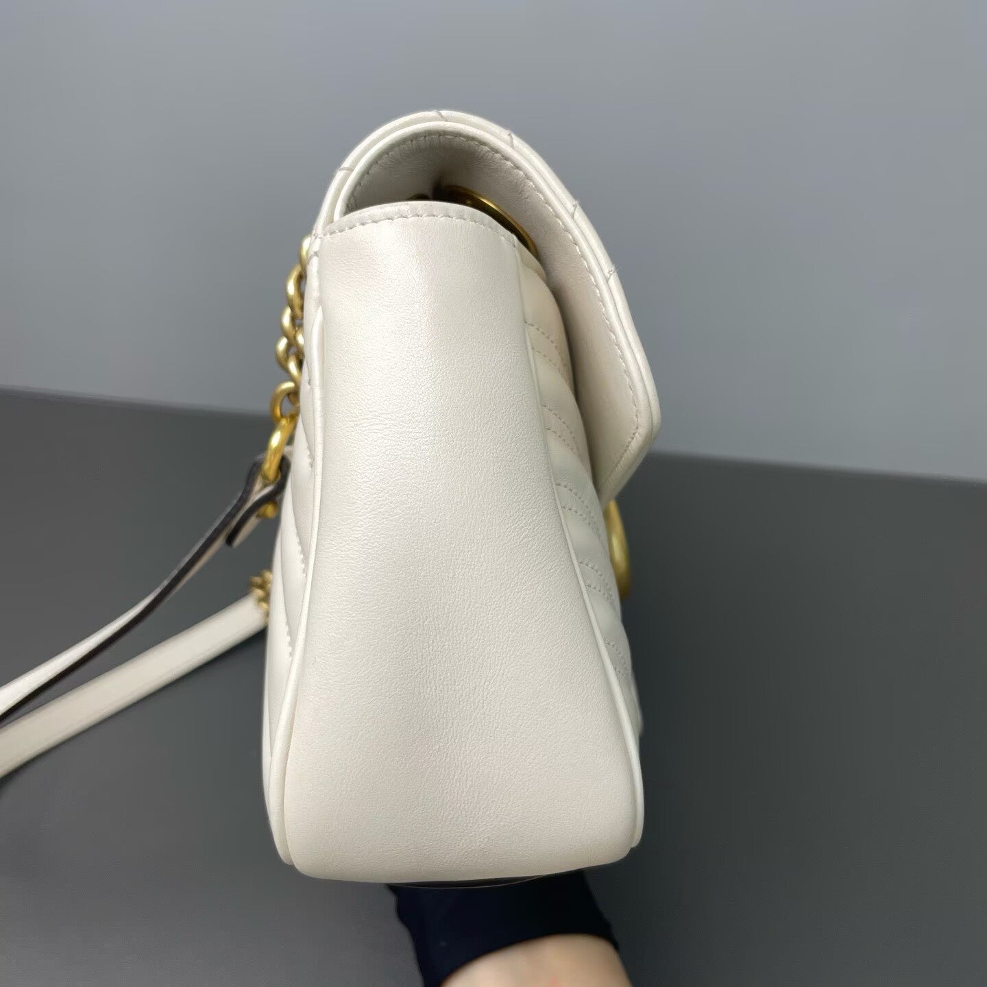 Gucci - GG Marmont - Leather - Off-white with Gold-Tone Hardware - (medium)