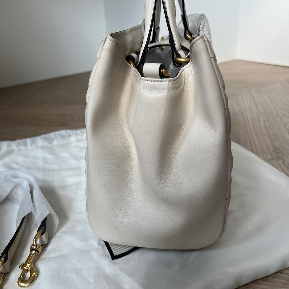 Gucci - GG Marmont - Leather - White