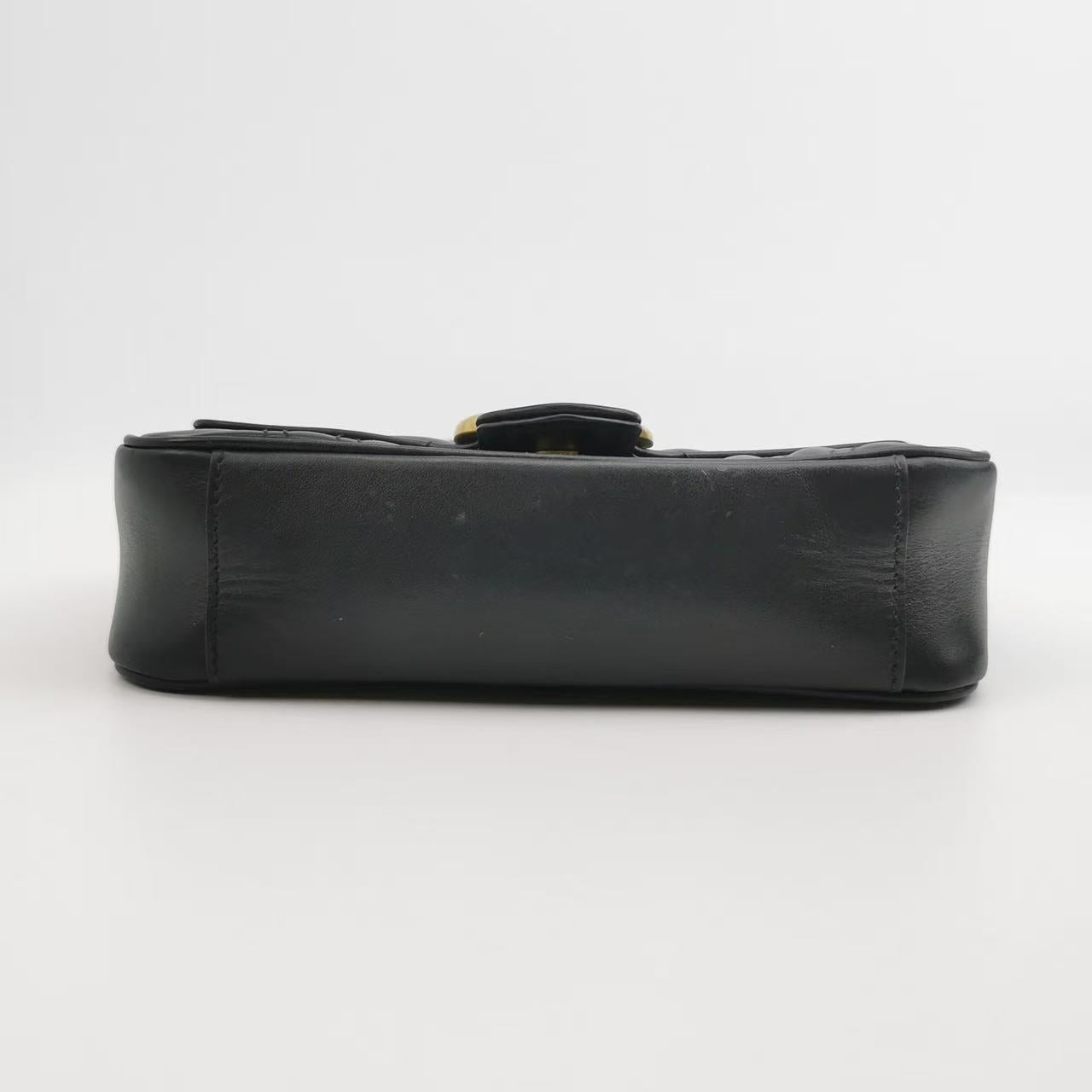 Gucci - GG Marmont Matelassé Mini Bag - Calfskin leather - Black - (mini)