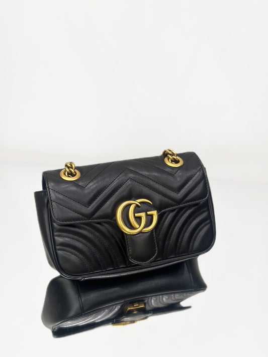 Gucci - GG Marmont Matelassé Mini Shoulder Bag - Calfskin leather - Black with Gold-Tone Hardware - (mini)