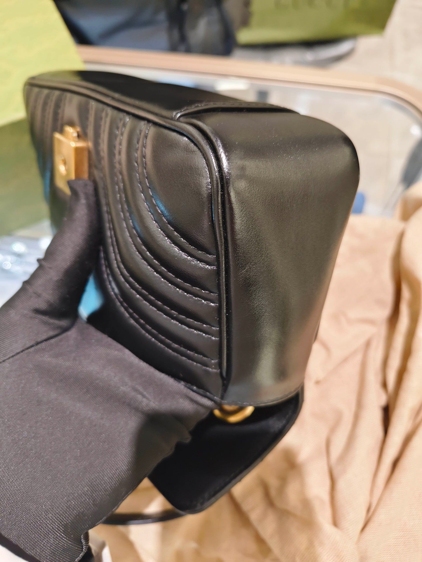Gucci - GG Marmont Matelassé Mini Shoulder Bag - Calfskin leather - Black with Gold-Tone Hardware - (mini)