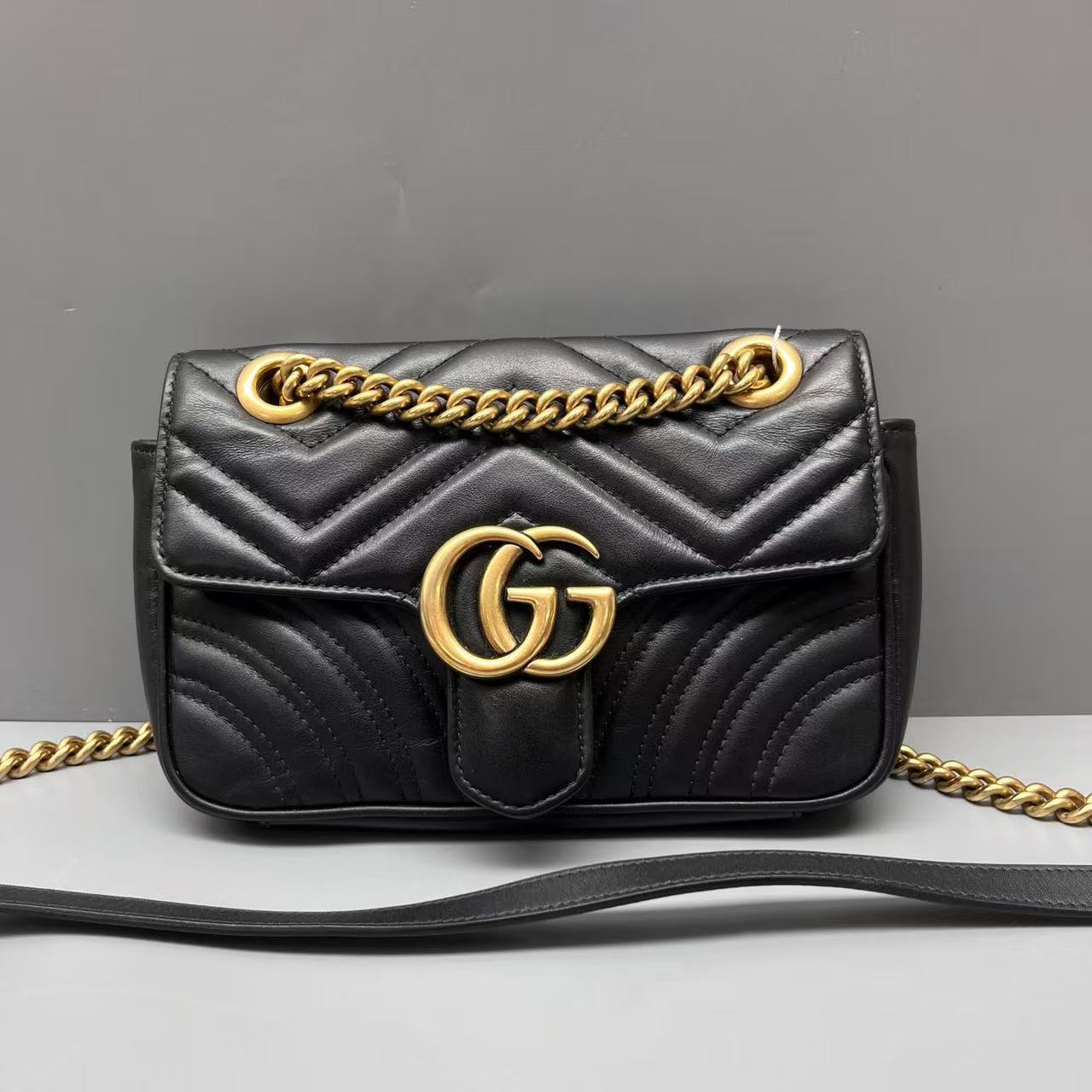 Gucci - GG Marmont Matelassé Mini Shoulder Bag - Leather - Black - (mini)
