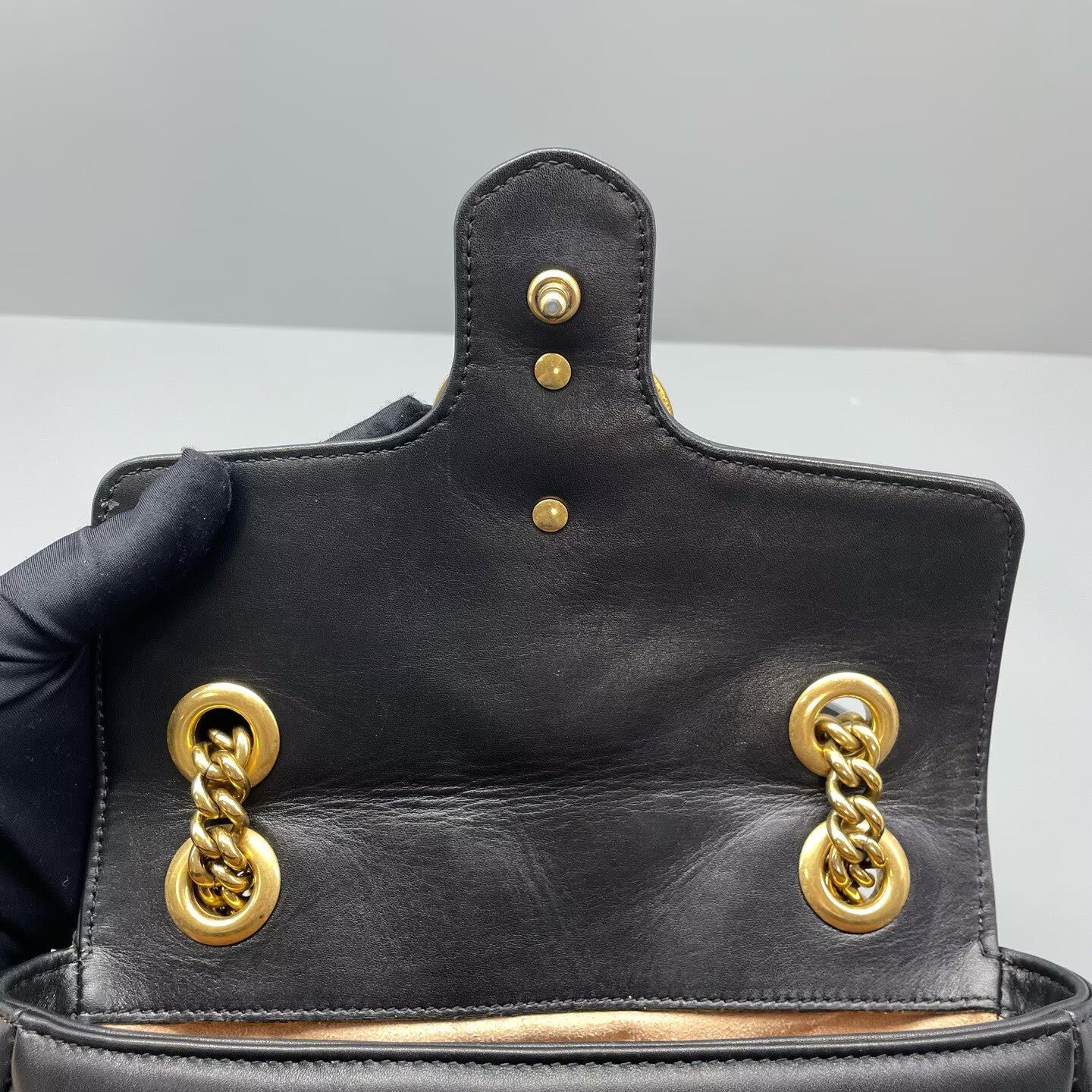 Gucci - GG Marmont Matelassé Shoulder Bag 2.0 (Marmont 22) - Leather - Black with Gold-Tone Hardware - (Mini)