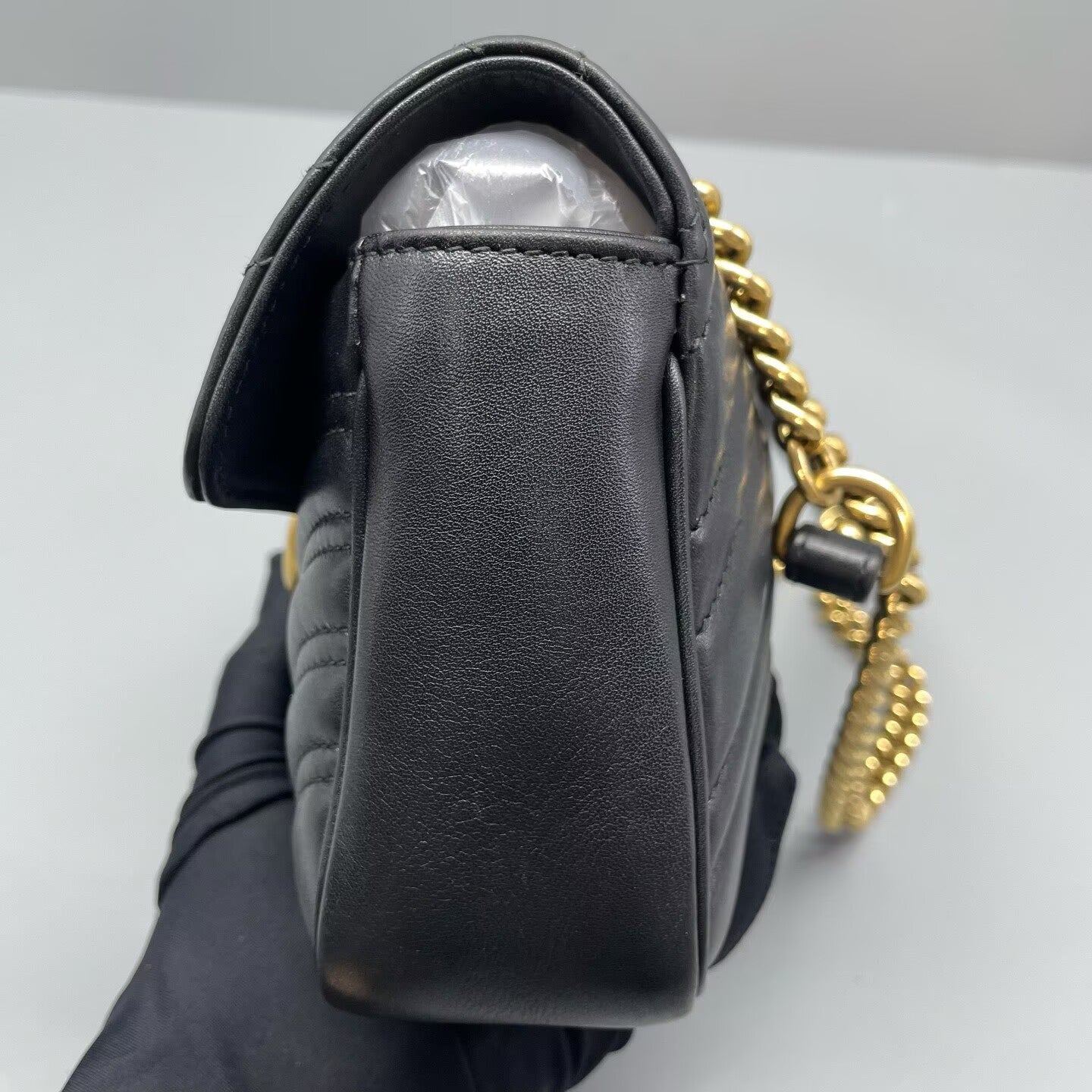 Gucci - GG Marmont Matelassé Shoulder Bag 2.0 (Marmont 22) - Leather - Black with Gold-Tone Hardware - (Mini)