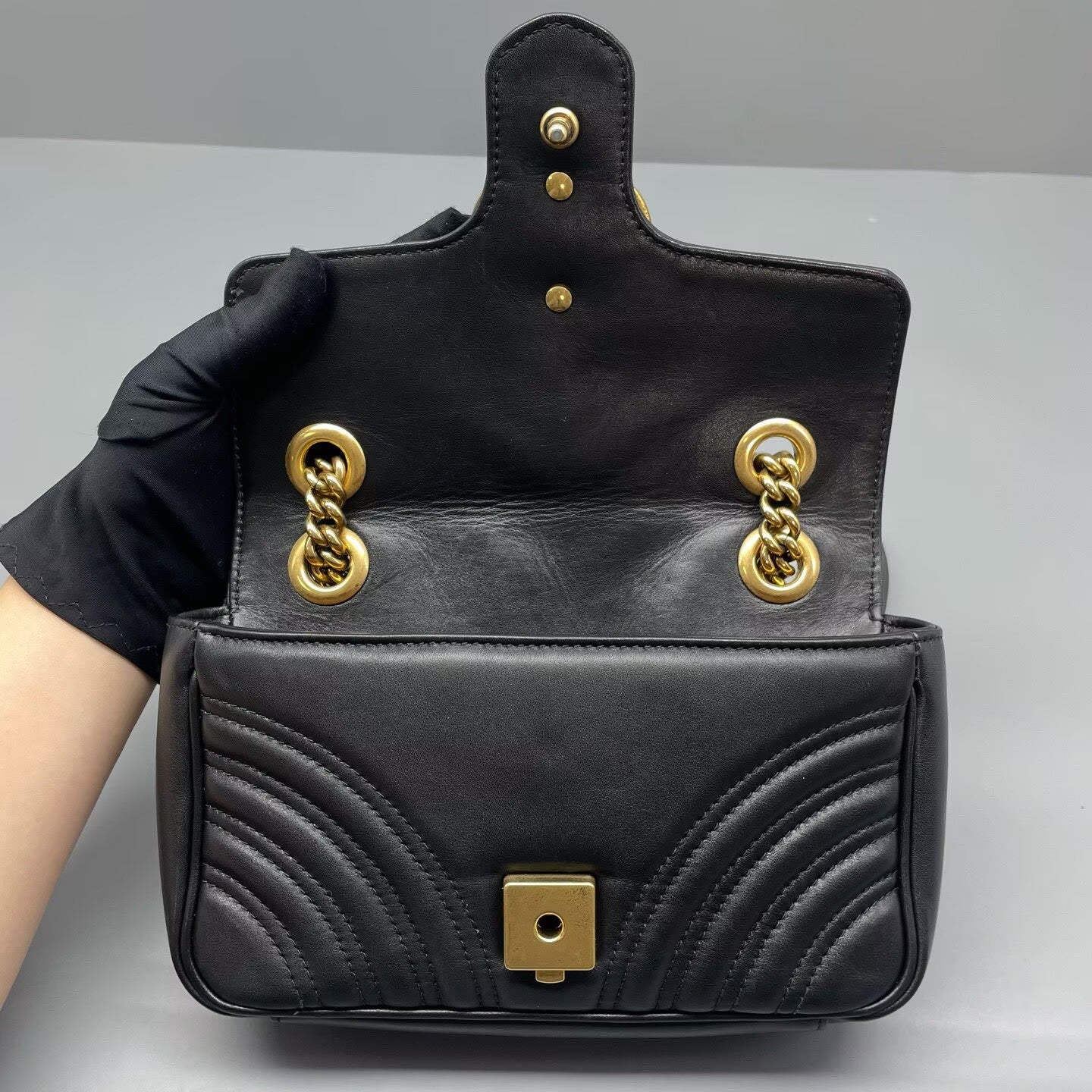 Gucci - GG Marmont Matelassé Shoulder Bag 2.0 (Marmont 22) - Leather - Black with Gold-Tone Hardware - (Mini)