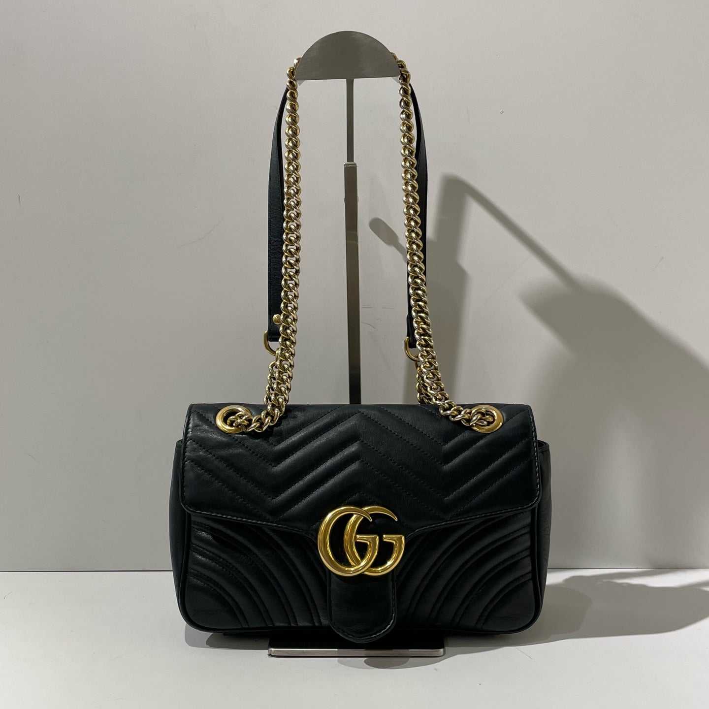 Gucci - GG Marmont Matelassé Shoulder Bag - Leather - Black - (medium)