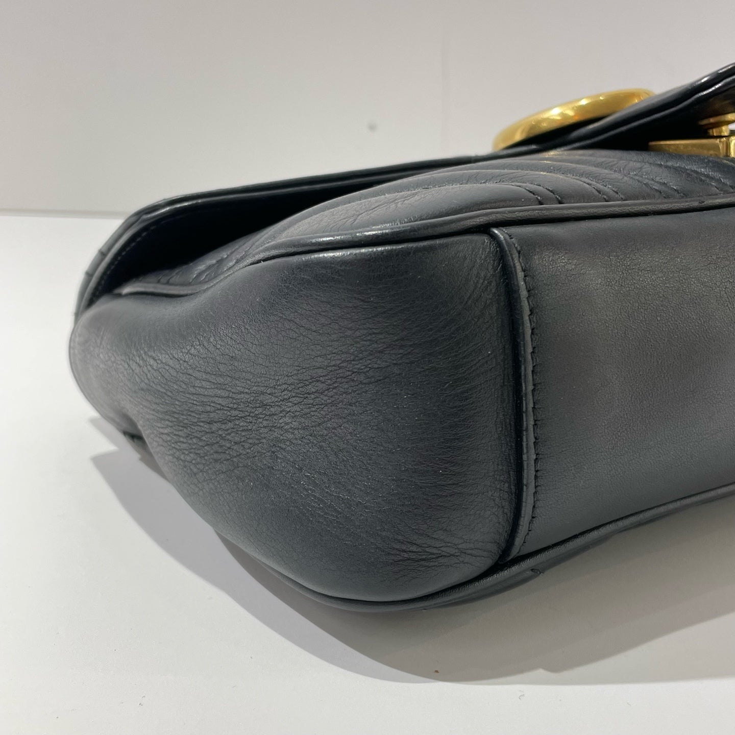 Gucci - GG Marmont Matelassé Shoulder Bag - Leather - Black - (medium)