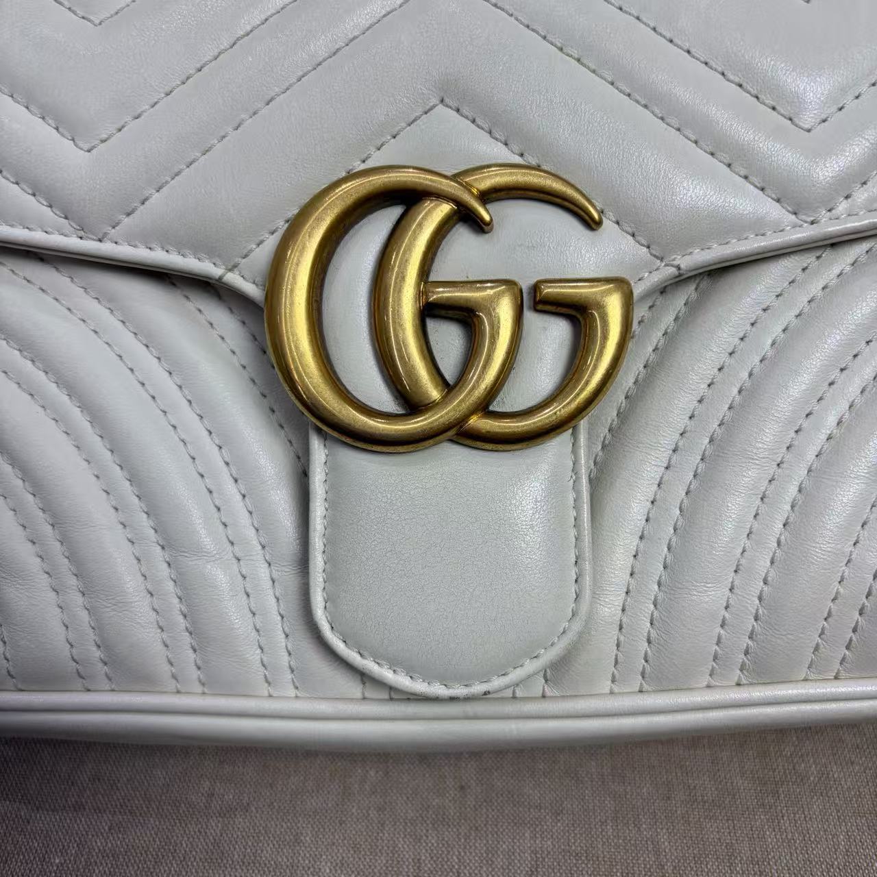 Gucci - GG Marmont Matelassé shoulder bag - Leather - White - (Medium)
