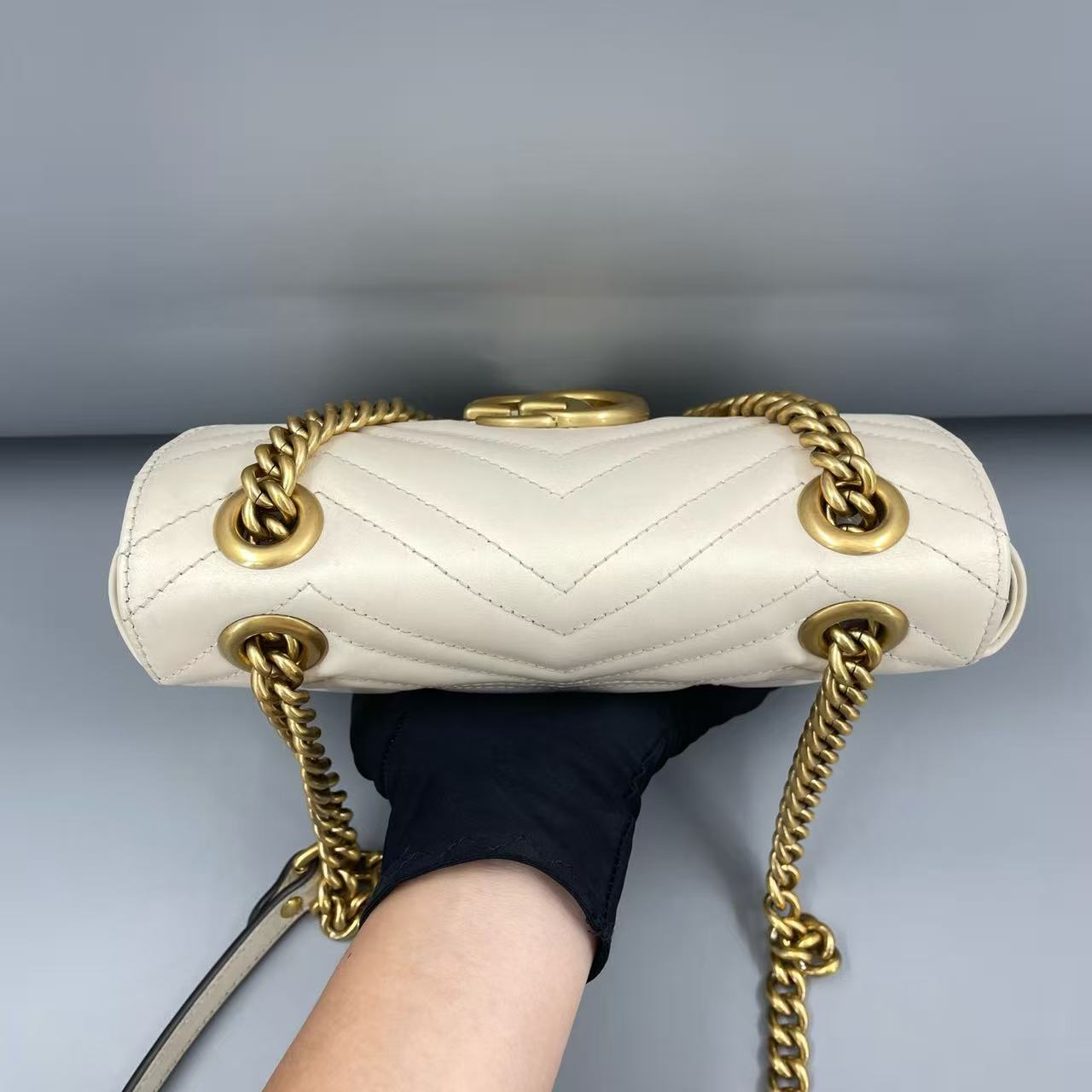 Gucci - GG Marmont Matelassé Shoulder Bag - Leather - White - (mini)