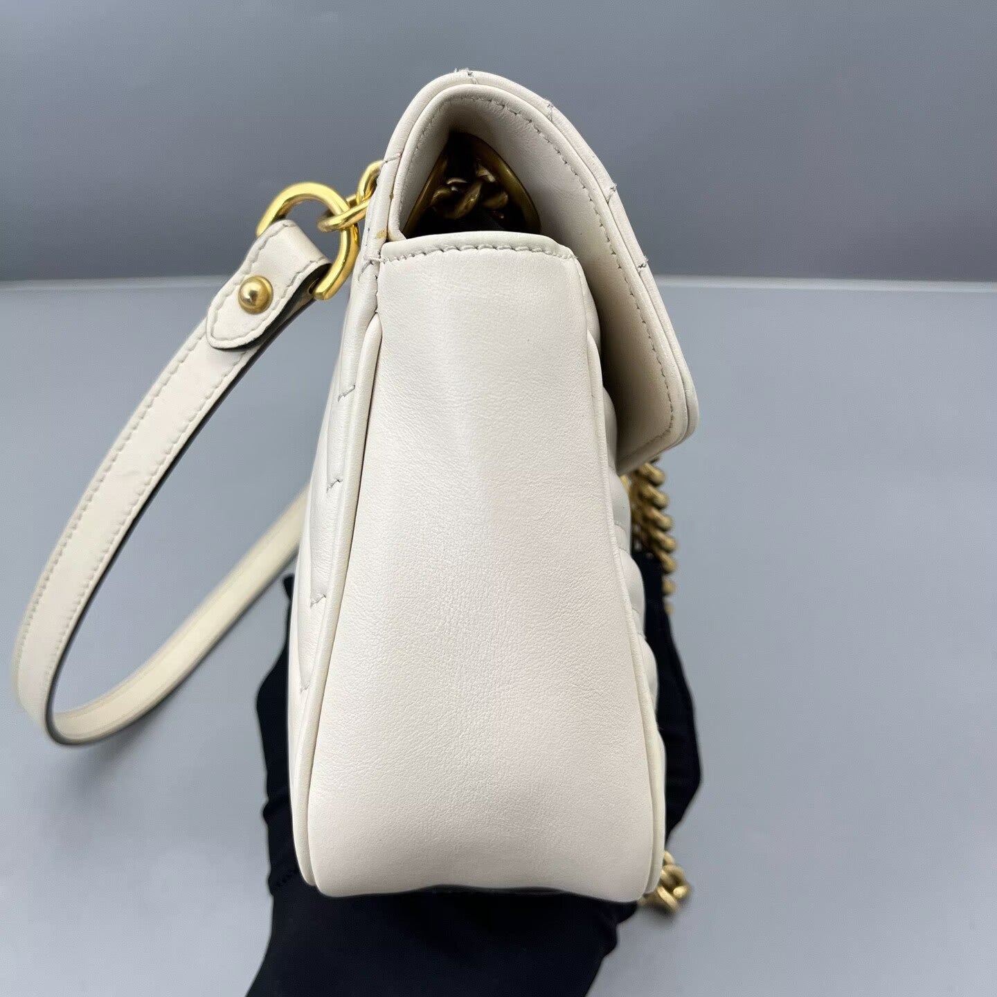 Gucci - GG Marmont Matelassé Shoulder Bag - Leather - White - (small)