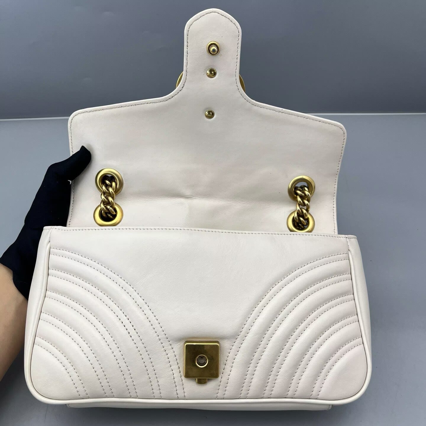 Gucci - GG Marmont Matelassé Shoulder Bag - Leather - White - (small)