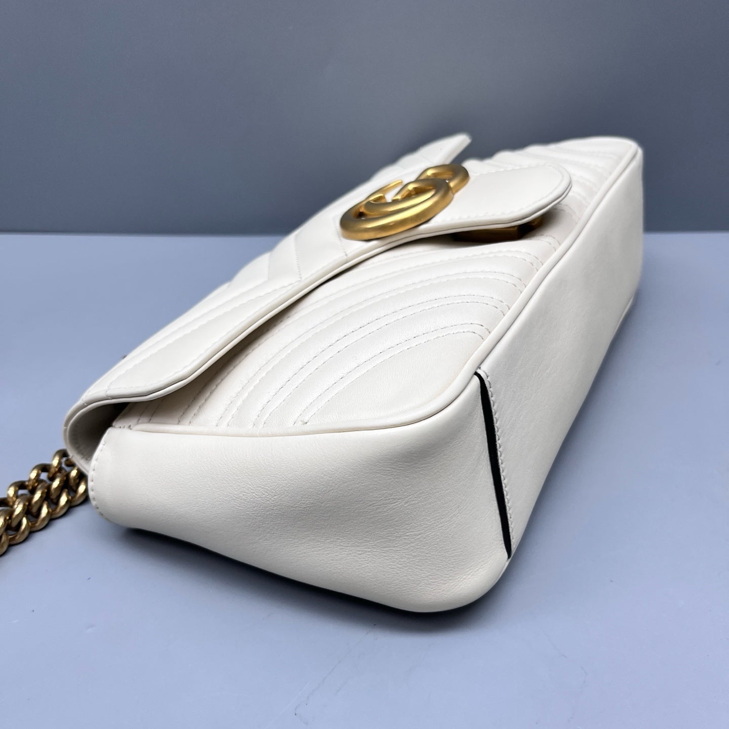 Gucci - GG Marmont Matelassé Shoulder Bag - Leather - White with Gold-Tone Hardware - (medium)
