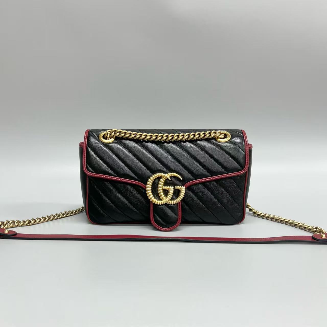 Gucci - GG Marmont Matelassé Shoulder Bag - Quilted calfskin leather - Black with red trim and interior, gold-tone hardware - (Medium)