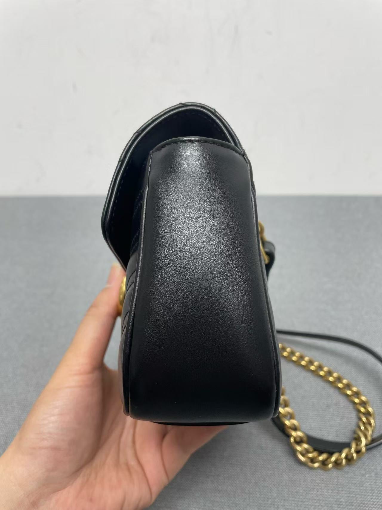 Gucci - GG Marmont Matelassé Small Shoulder Bag - Leather - Black with Gold-Tone Hardware - (Small)
