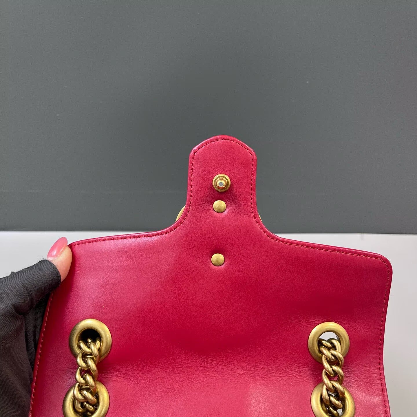 Gucci - GG Marmont Matelassé Small Shoulder Bag - Leather - Red with Gold-Tone Hardware - (small)