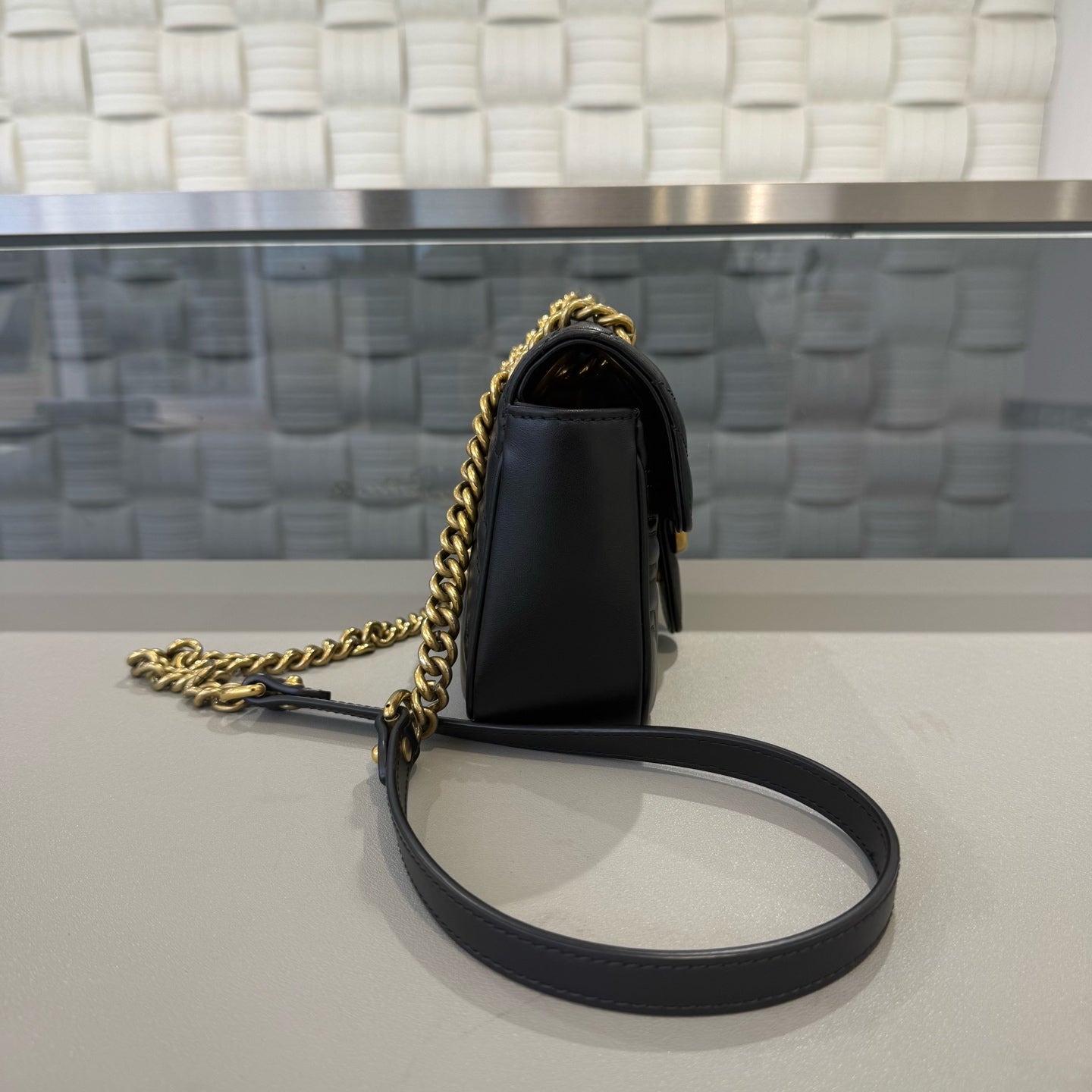 Gucci - GG Marmont Matelassé Small Shoulder Bag - Matelassé leather - Black - (Small)