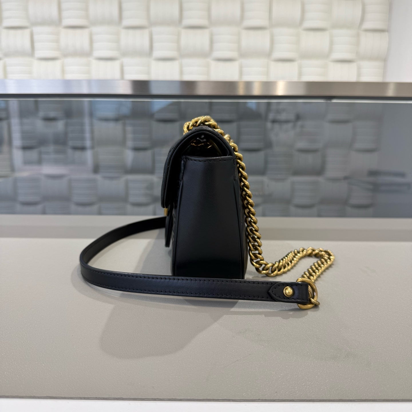 Gucci - GG Marmont Matelassé Small Shoulder Bag - Matelassé leather - Black - (Small)